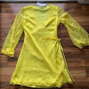 Cupcakes and cashmere lace boho yellow surplice dress Xs